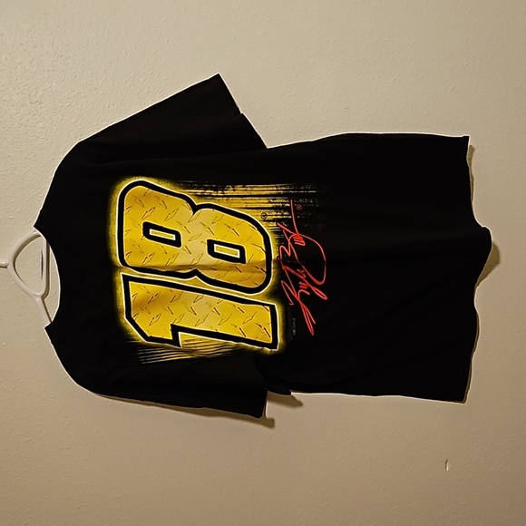 2011 Kyle Bush #18 t shirt Nascar m&m sz.XL - Picture 2 of 3